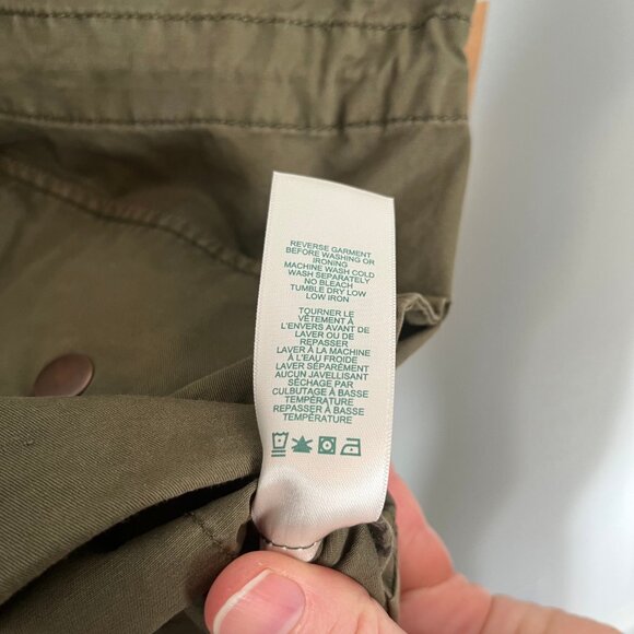 Roots Canada. Utility Vest. Olive Green Color. Size Medium. NWT. Womens. - Picture 8 of 9